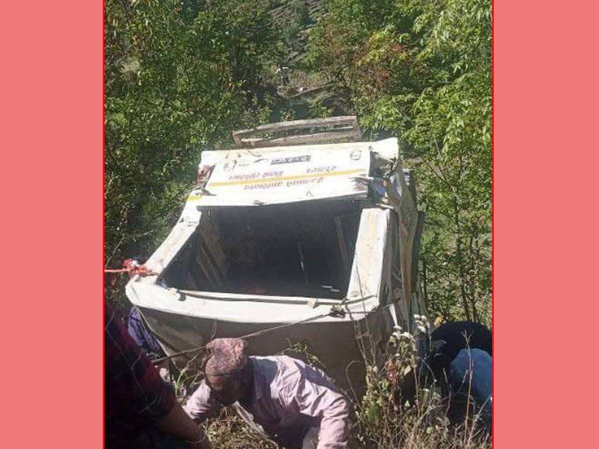 बैतडीमा जिप दुर्घटना : मृतकको पहिचान खुल्यो, घाइतेको उद्धार कार्य जारी   